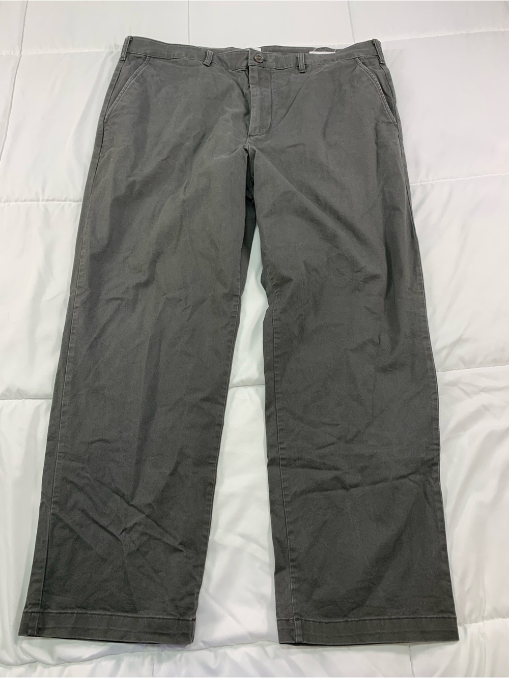 Preloved GAP ESSENTIAL KHAKI ORIGINAL STRAIGHT jeans size 38